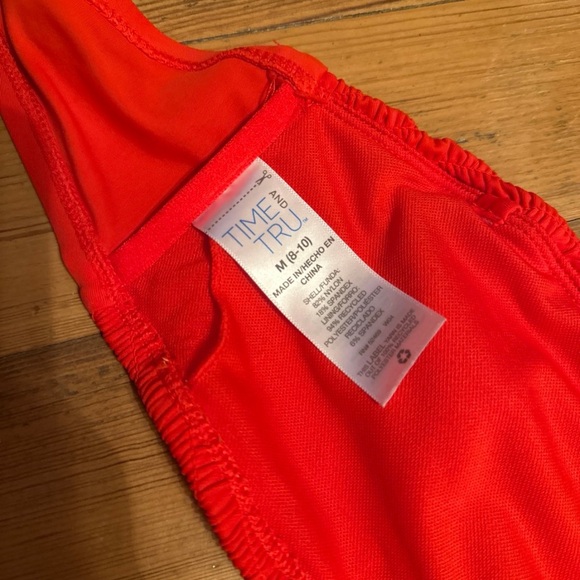 Time & Tru Red Strapless Bikini Top Medium M Bandeau Ruched Swim Top - Picture 3 of 3